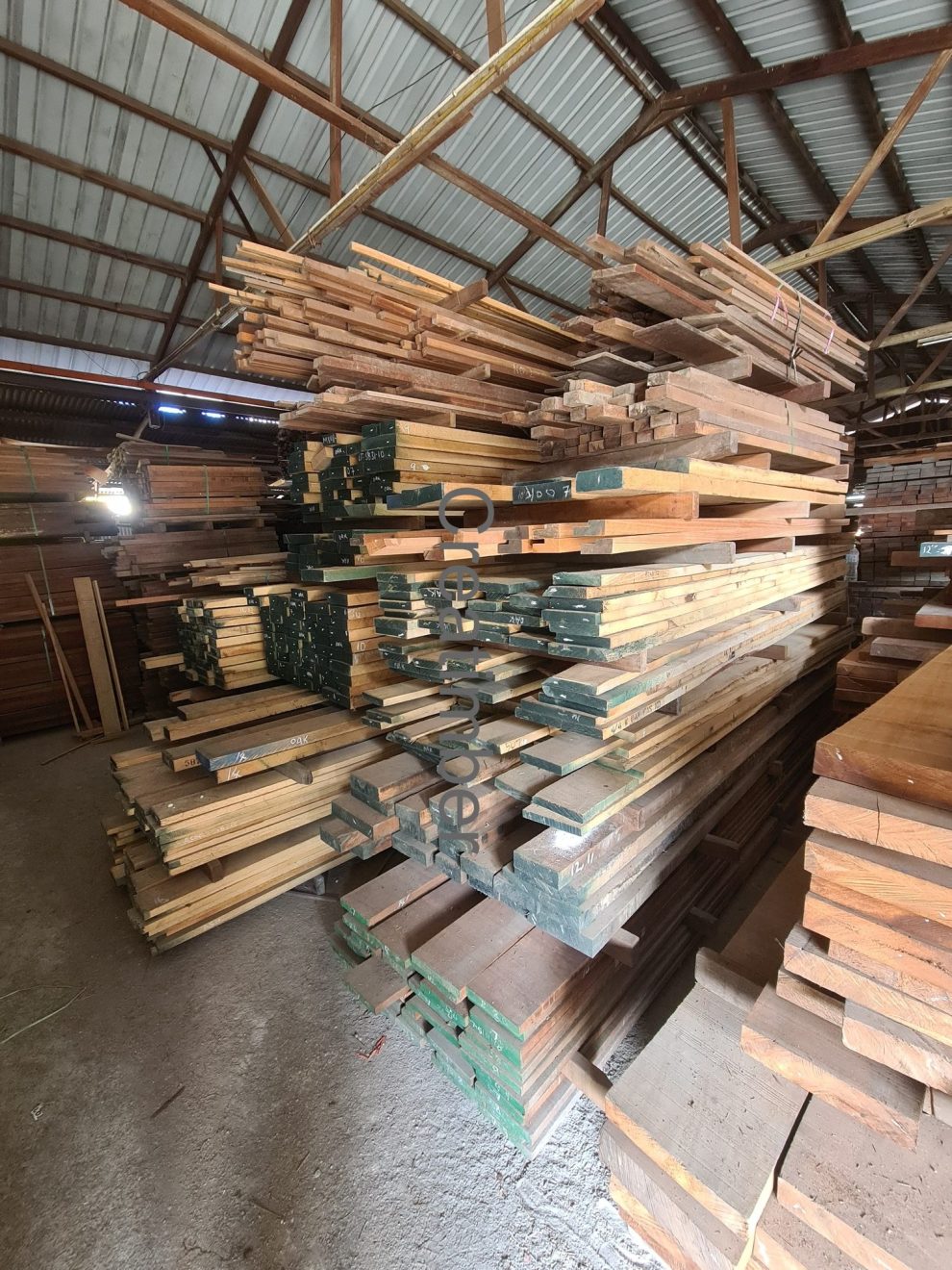 White Oak wood Walnut wood Sapele Hard Maple Creatimber